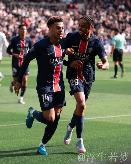 法甲-杜埃梅开二度拉莫斯建功 巴黎6-1大胜圣埃蒂安